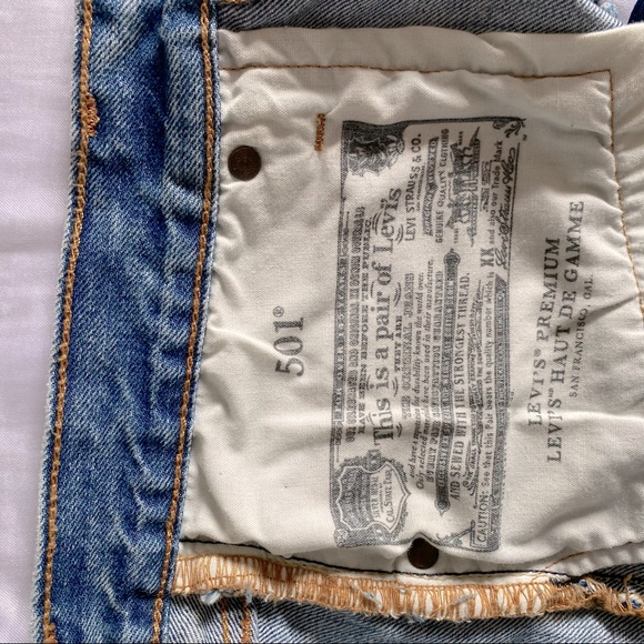 Levi’s 501 Denim Shorts - Picture 6 of 6